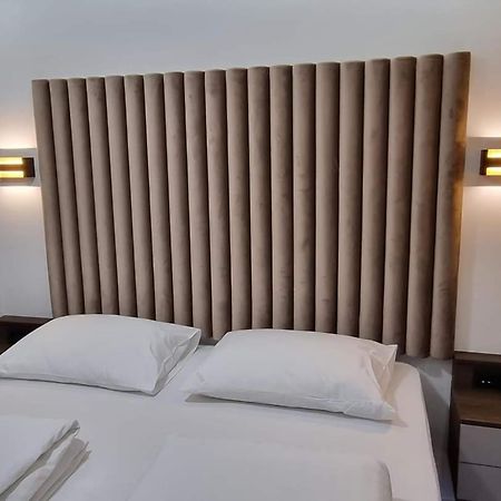 Osijek Luxury Center - Self Check In, Free Private Parking, Ulica Ivana Gundulica 82 Διαμέρισμα Εξωτερικό φωτογραφία
