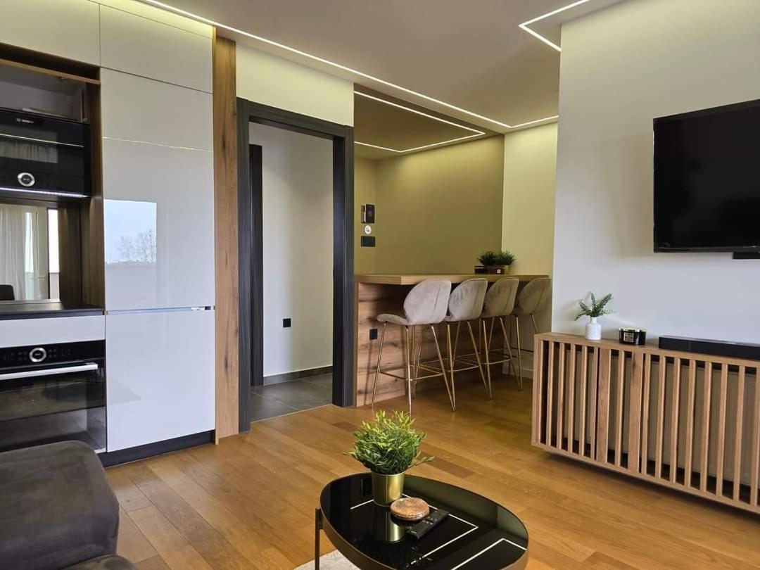 Osijek Luxury Center - Self Check In, Free Private Parking, Ulica Ivana Gundulica 82 Διαμέρισμα Εξωτερικό φωτογραφία
