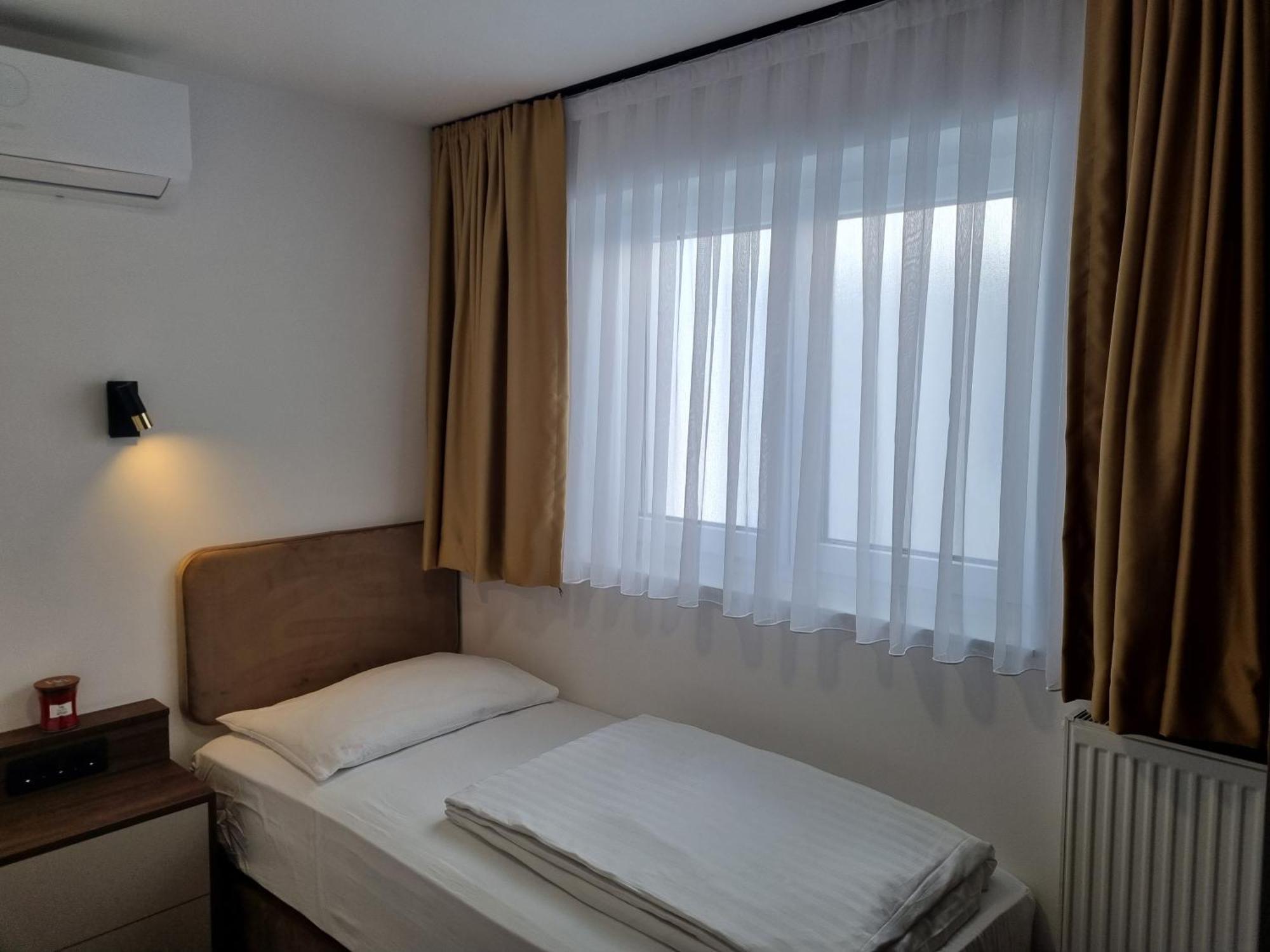 Osijek Luxury Center - Self Check In, Free Private Parking, Ulica Ivana Gundulica 82 Διαμέρισμα Εξωτερικό φωτογραφία